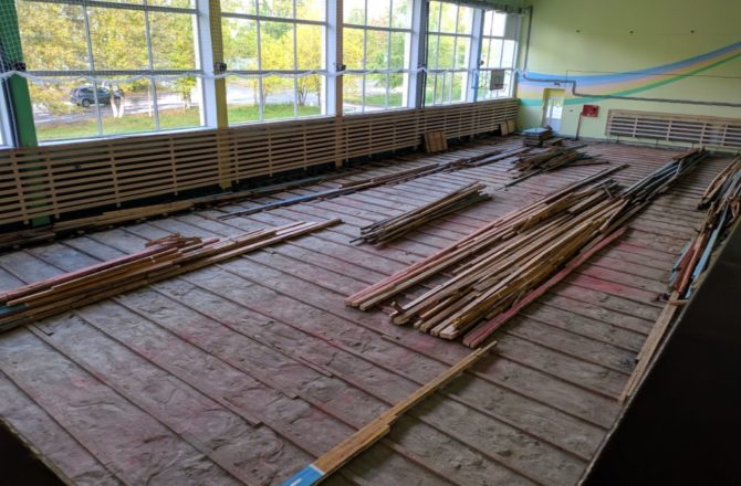 В соликамском «Олимпийце» обновляется спортивный зал